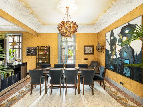 4 Bedrooms Apartment in Provenza