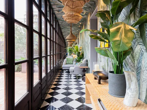 4 Bedrooms Apartment in Provenza