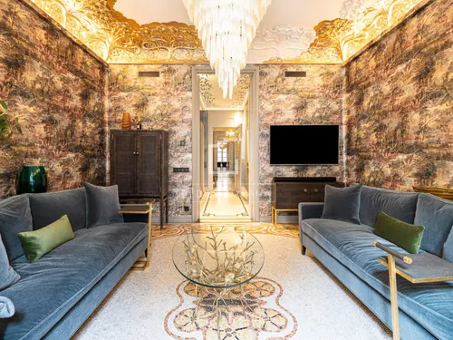 4 Bedrooms Apartment in Provenza