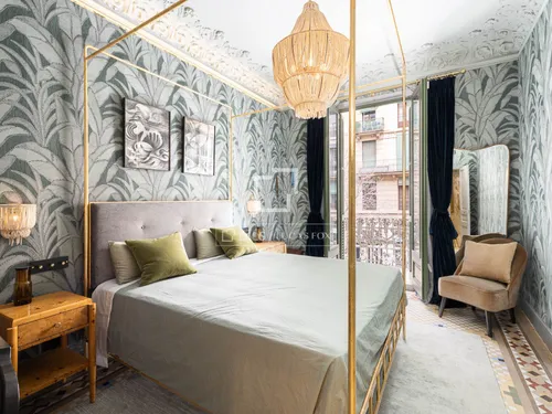 4 Bedrooms Apartment in Provenza