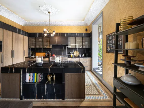 4 Bedrooms Apartment in Provenza