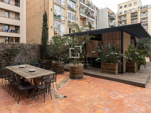 4 Bedrooms Apartment in Provenza