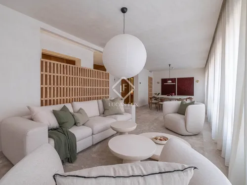4 Bedrooms Apartment in carrer mateu obrador