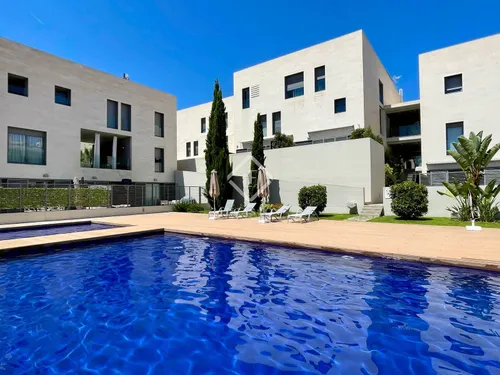 4 Bedrooms Apartment in cami de son rapinya