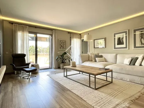 4 Bedrooms Apartment in cami de son rapinya