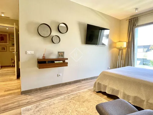 4 Bedrooms Apartment in cami de son rapinya
