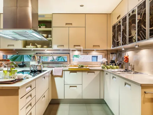 5 Bedrooms Apartment in Doctor Roux