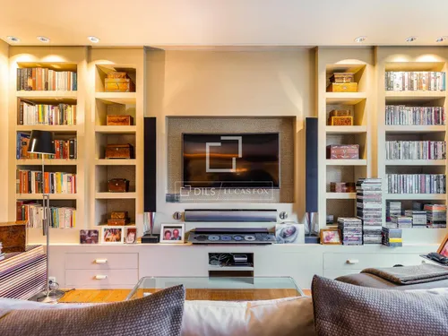 5 Bedrooms Apartment in Doctor Roux