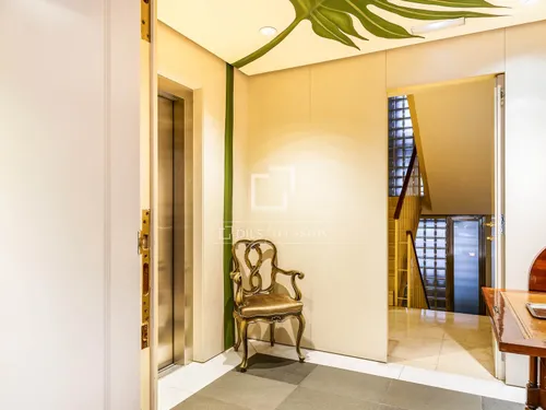 5 Bedrooms Apartment in Doctor Roux