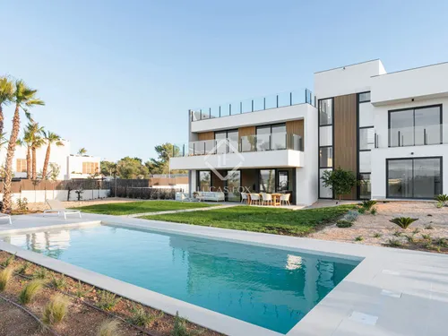 Excellent 4 Bedroom house / villa with 143m² terrace for sale in Central Mallorca