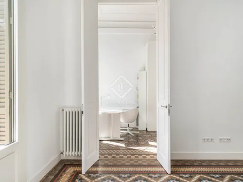 5 Bedrooms Apartment in Ausias March