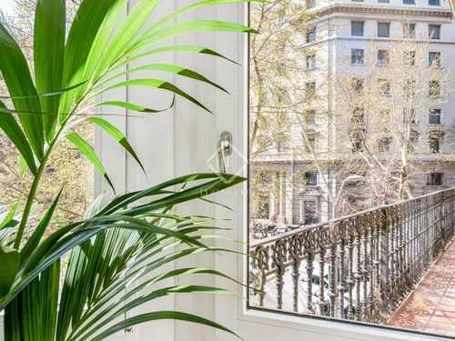 5 Bedrooms Apartment in Ausias March