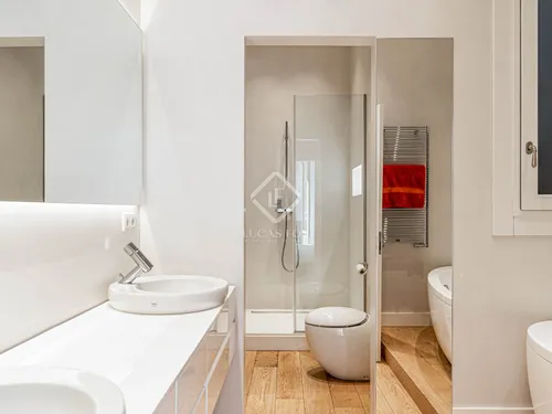 5 Bedrooms Apartment in Ausias March