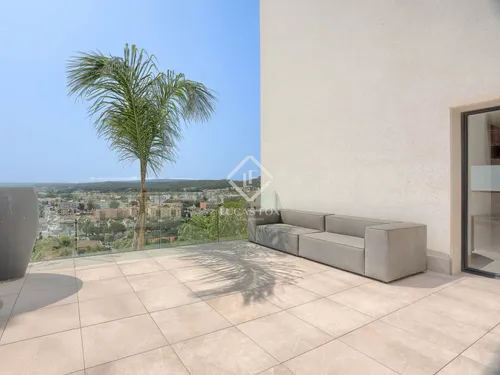 4 Bedrooms Apartment in Nuno Sanz