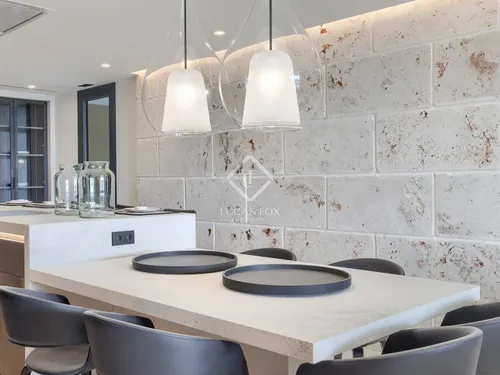 4 Bedrooms Apartment in Nuno Sanz