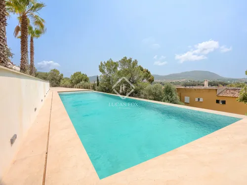 4 Bedrooms Apartment in Nuno Sanz