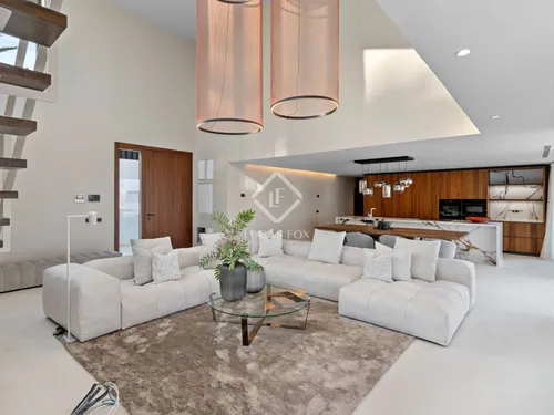 4 Bedrooms House / Villa in Vista ALegre