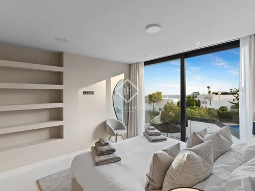 4 Bedrooms House / Villa in Vista ALegre