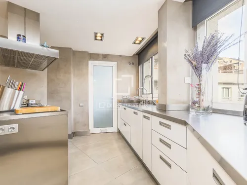 5 Bedrooms Apartment in Mendel