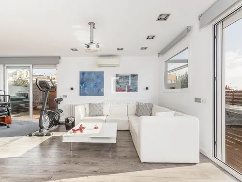 5 Bedrooms Apartment in Mendel