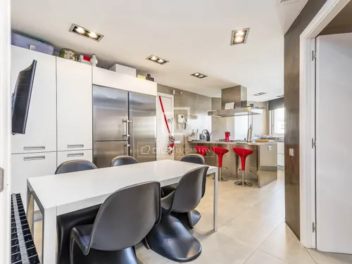 5 Bedrooms Apartment in Mendel