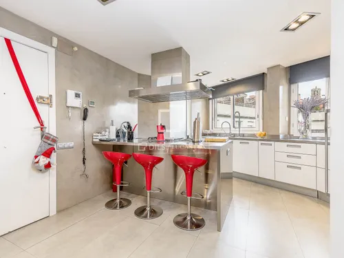 5 Bedrooms Apartment in Mendel