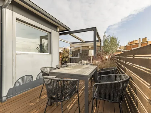 5 Bedrooms Apartment in Mendel