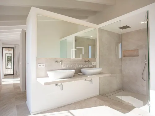 4 Bedrooms Country house in Poligono 22