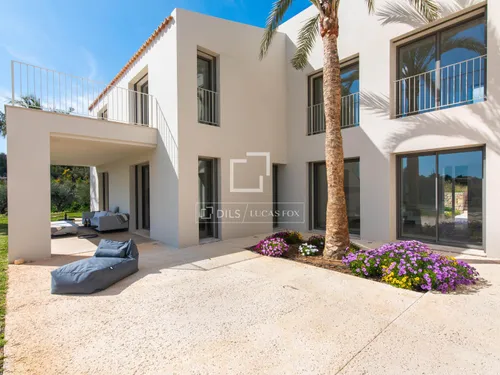 4 Bedrooms Country house in Poligono 22