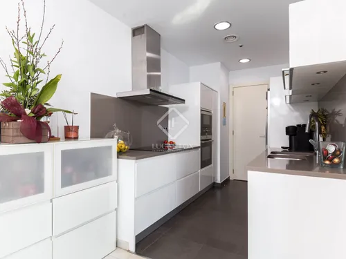 3 Bedrooms Apartment in Garcia Faria