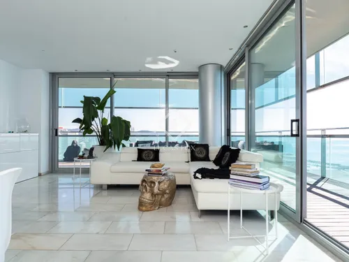 3 Bedrooms Apartment in Garcia Faria