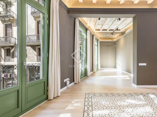 3 Bedrooms Apartment in Les Rambles