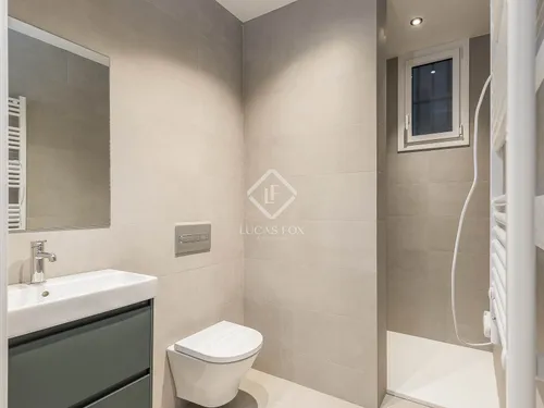 3 Bedrooms Apartment in Les Rambles
