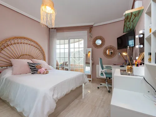4 Bedrooms Apartment in Calle des Fornas