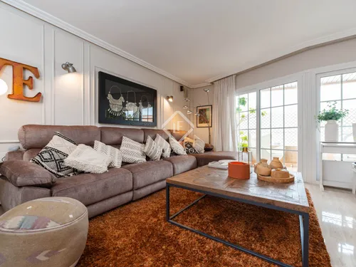 4 Bedrooms Apartment in Calle des Fornas