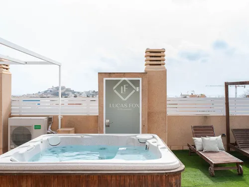 4 Bedrooms Apartment in Calle des Fornas