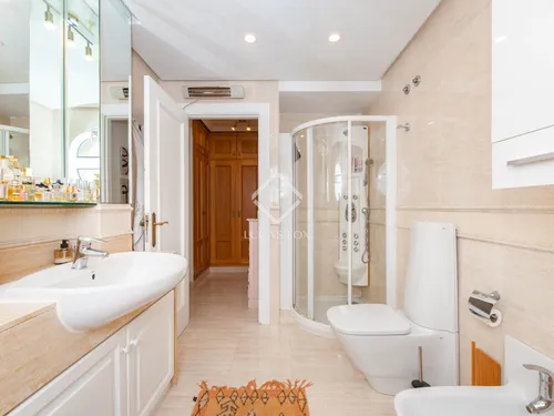 4 Bedrooms Apartment in Calle des Fornas