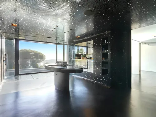 7 Bedrooms House / Villa in Mont D´Orsa