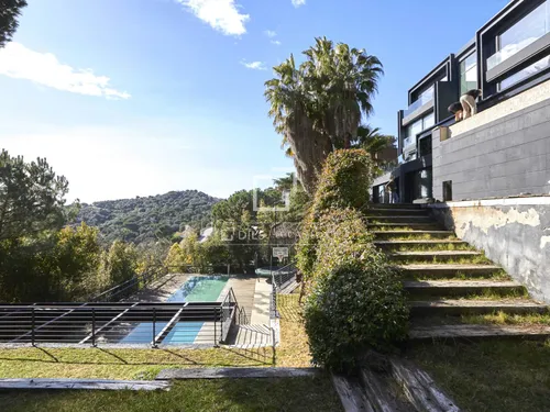 7 Bedrooms House / Villa in Mont D´Orsa