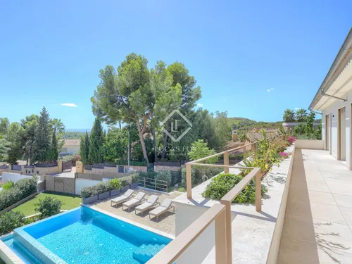 4 Bedrooms House / Villa in avinguda de mallorca
