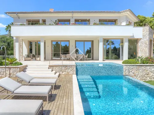 4 Bedrooms House / Villa in avinguda de mallorca