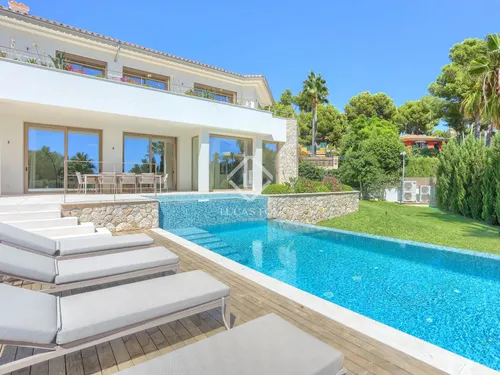 4 Bedrooms House / Villa in avinguda de mallorca