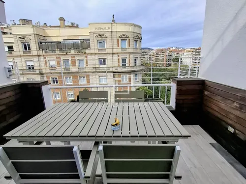 5 Bedrooms Apartment in Bori i Fontestà