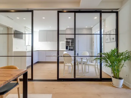 5 Bedrooms Apartment in Bori i Fontestà