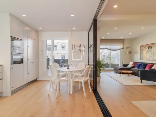 5 Bedrooms Apartment in Bori i Fontestà