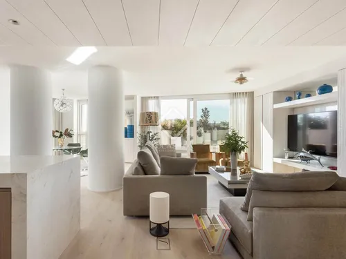 4 Bedrooms Apartment in Doctor Aiguader