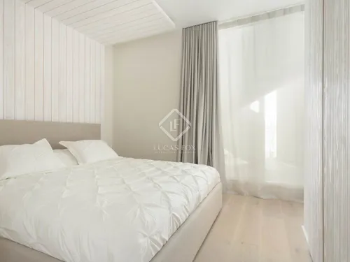 4 Bedrooms Apartment in Doctor Aiguader