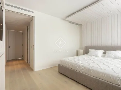 4 Bedrooms Apartment in Doctor Aiguader