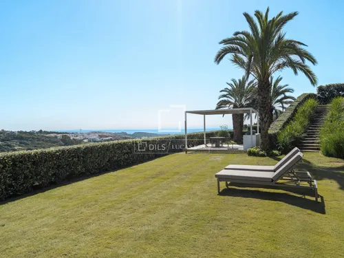 3 Bedrooms House / Villa in Urb. Cortesín