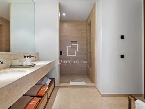 3 Bedrooms House / Villa in Urb. Cortesín